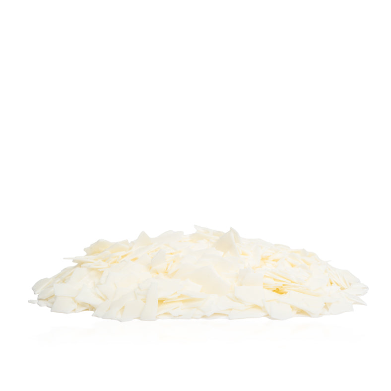 Pile of NatureWax® C-3 Candle Wax flakes for candle making and crafting || Pile de flocons de cire de bougie NatureWax® C-3 pour la fabrication et l'artisanat de bougies