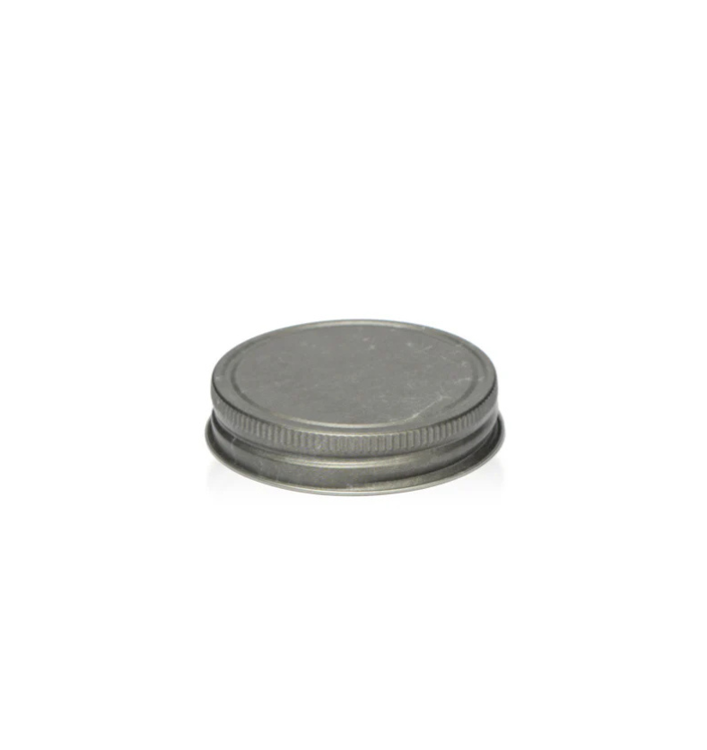 Silver Distressed Lid in Rustic Vintage Style for candle making and crafting || Couvercle en argent vieilli de style rustique vintage pour la fabrication et l'artisanat de bougies.