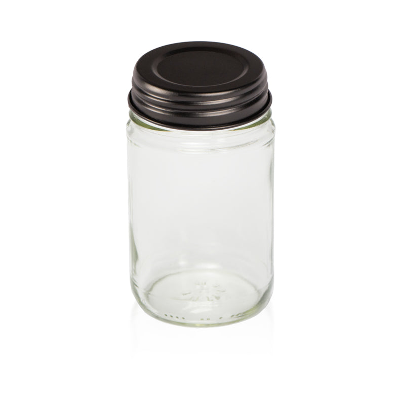 Image of a Black Satin Metal lid on a clear glass jar to represent the Village Craft & Candle Black Satin Country Lid for Candle Making and Crafting ||
Image d’un couvercle en métal Satin Noir sur un pot en verre transparent pour représenter le couvercle Country Satin Noir de Village Craft & Candle pour la fabrication de bougies et l’artisanat.