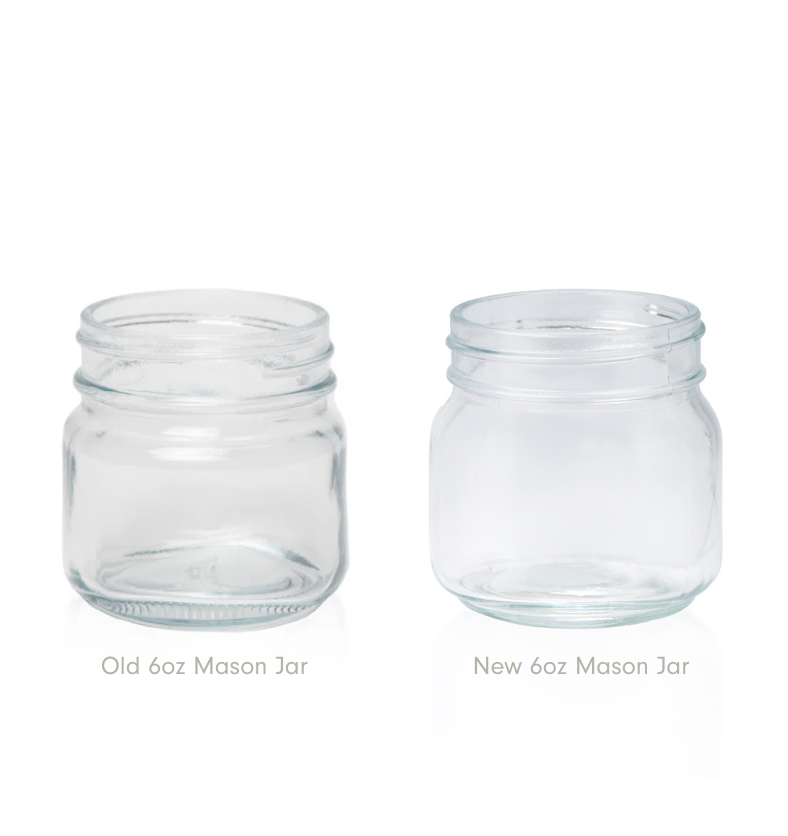 Side-by-side comparison of the Old 6oz Mason Jar and the New 6oz Mason Jar, showing a slight difference in glass shape and threading. || Comparaison côte à côte de l'ancien pot Mason de 6 oz et du nouveau pot Mason de 6 oz, montrant une légère différence dans la forme du verre et le filetage.
