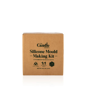 Image of a cardboard box to represent the Village Craft & Candle Silicone Mold Making Kit | Image d'une boîte en carton pour représenter le kit de fabrication de moules en silicone Village Craft & Candle.