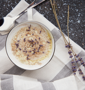 Cup of hot cocoa with a lavender sprig for Candle Making || Tasse de cacao chaud avec un brin de lavande pour la fabrication de bougies