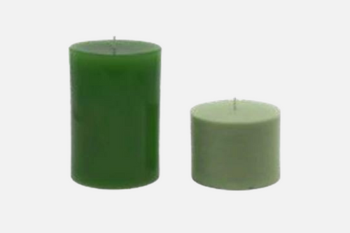 Colour Dye Chips - Green for color tinting DIY candles. Find them at Village Craft and Candle. || Coules de teinture de couleur - Vert pour les bougies de bricolage de teinture de couleur. Trouvez-les chez Village Craft and Candle.