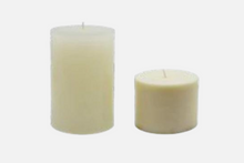 

Load image into Gallery viewer, Colour Dye Chips - White for color tinting DIY candles. Find them at Village Craft and Candle. || Coules de teinture de couleur - blanc pour les bougies de bricolage de teinture de couleur. Trouvez-les chez Village Craft and Candle.

